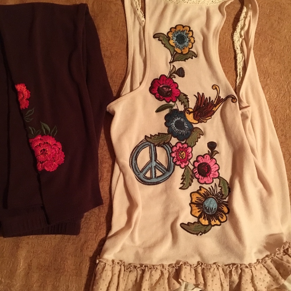 Ivy Jane Vest & Leggings (both included)